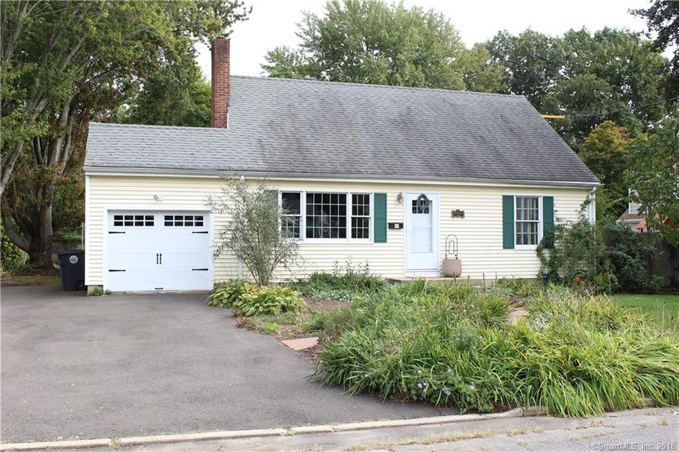 40 Lynmoor St, Milford, CT 06460 - photo 1