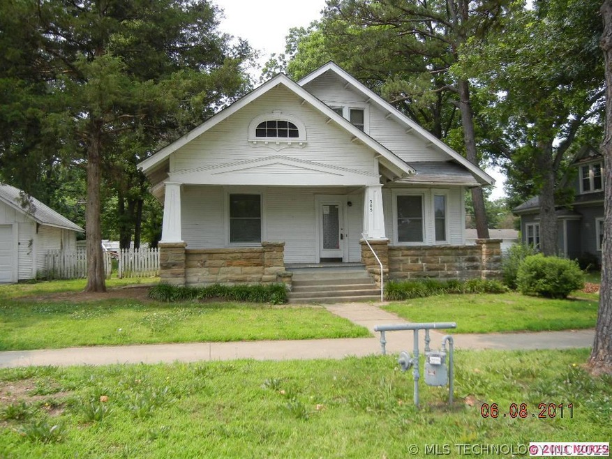 305 E Will Rogers Blvd, Claremore, OK 74017 - photo 1