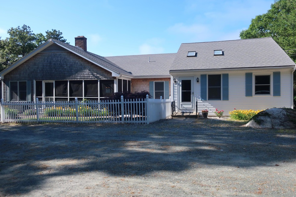 1733 Ost-W Barn Rd, West Barnstable, MA 02668 - photo 1