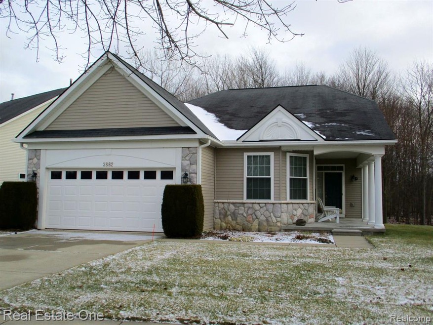 3862 Hillsdale Dr, Auburn Hills, MI 48326 - photo 1