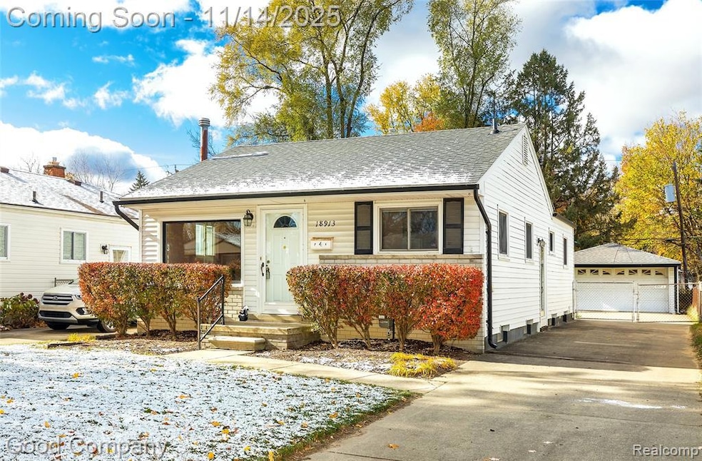 Welcome to 18913 Gillman!