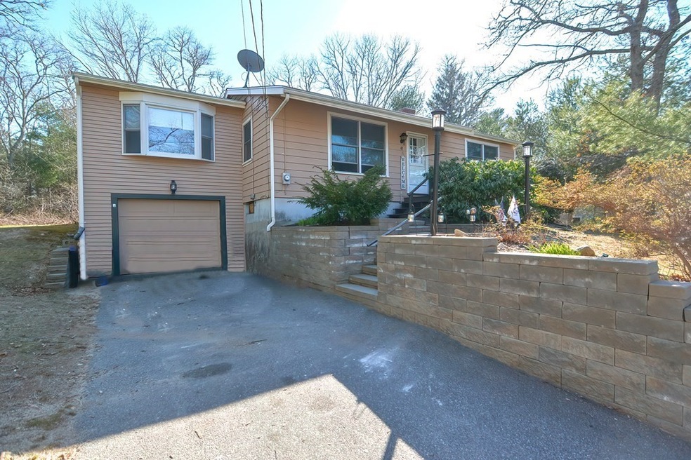 43 Cliff Rd, Buzzards Bay, MA 02532 - photo 1