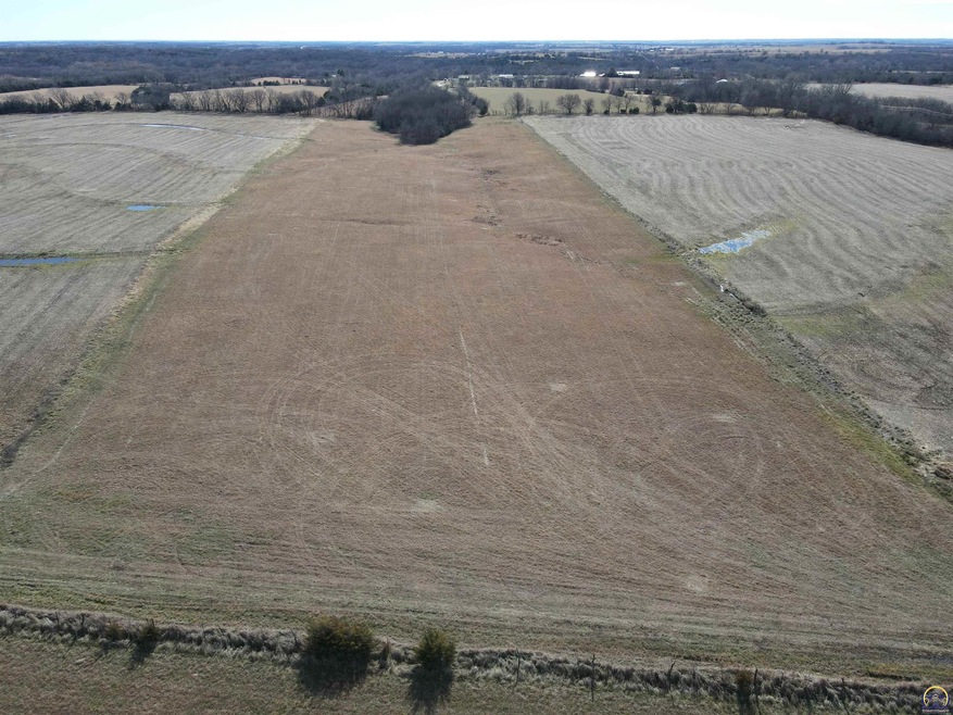 000 SW Davis Rd, Burlingame, KS 66413 - photo 1