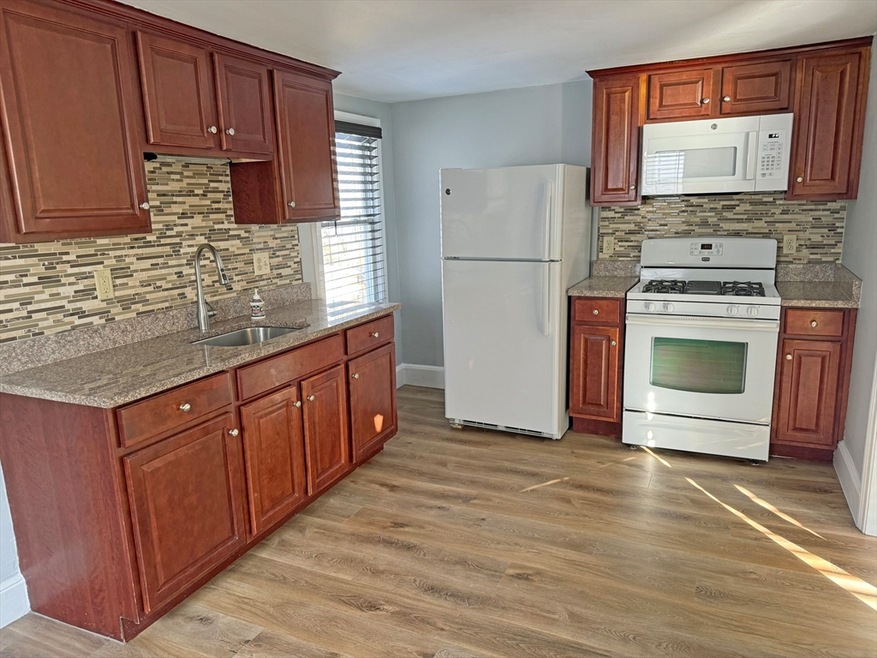 18-20 Franklin St unit 18, Weymouth, MA 02188 - photo 1