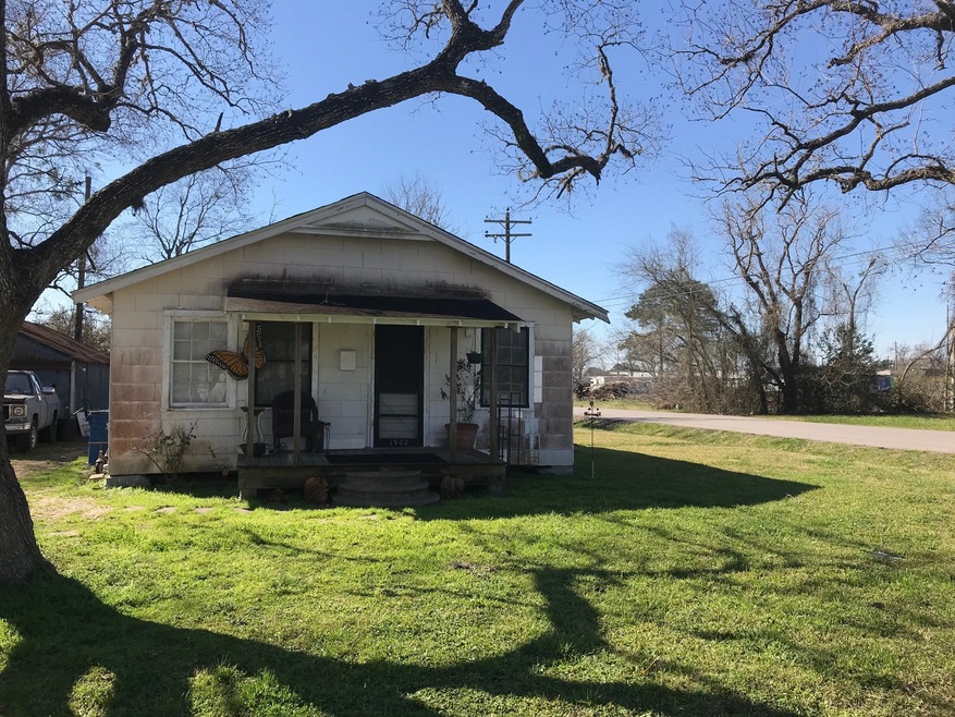 1917 Avenue N, Rosenberg, TX 77471 - photo 1