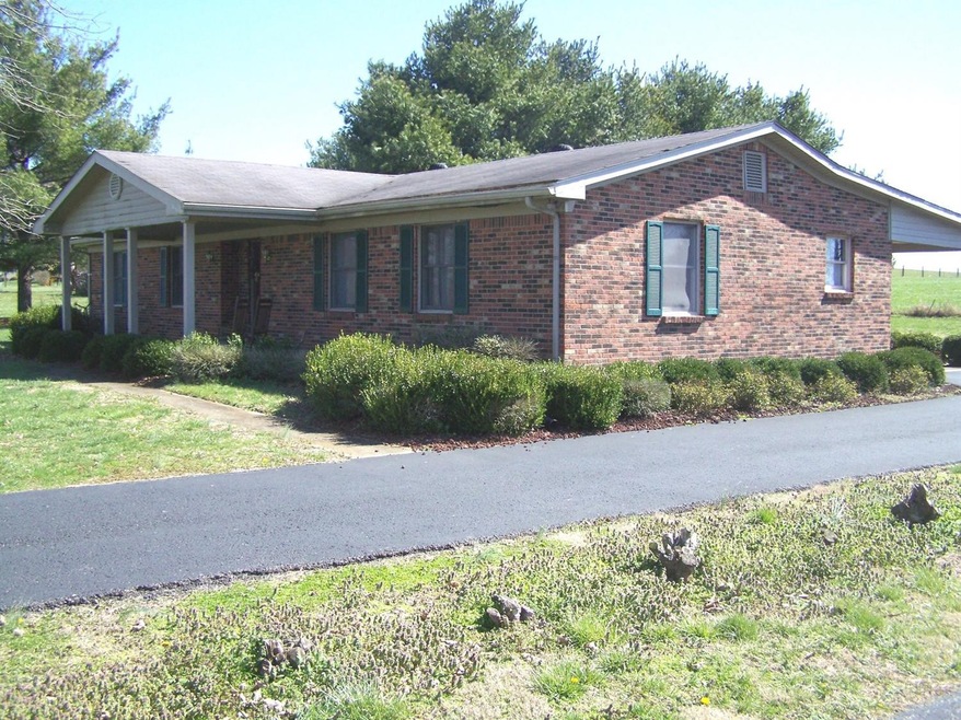 256 Talmage Mayo Rd, Harrodsburg, KY 40330 - photo 1