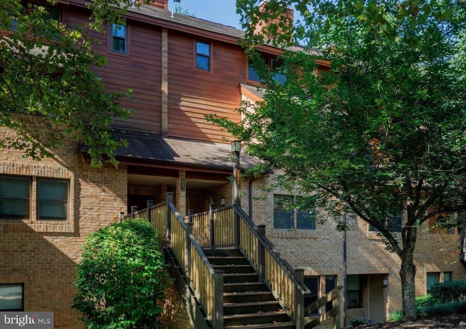 7505 Weather Worn Way unit E, Columbia, MD 21046 - photo 1