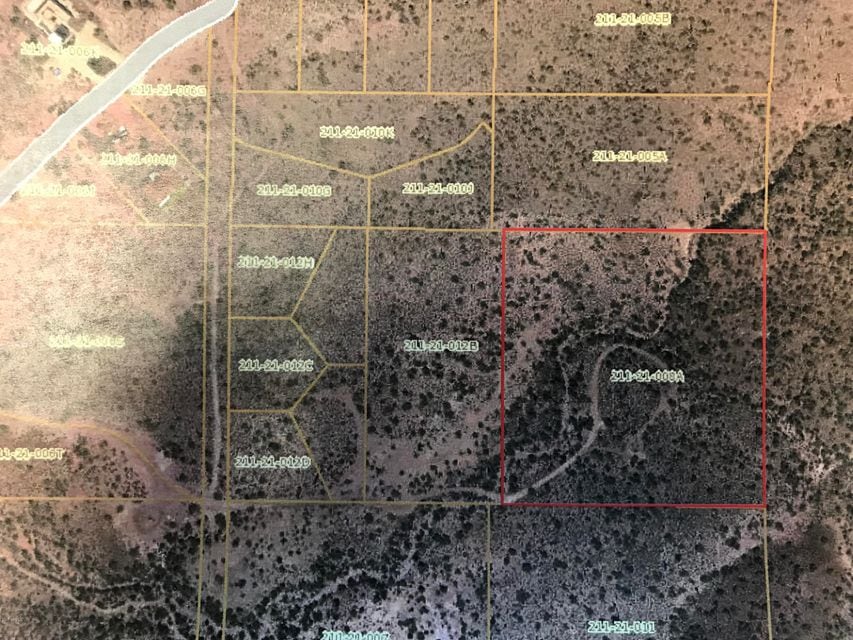 Elevated 9.5 acre parcel