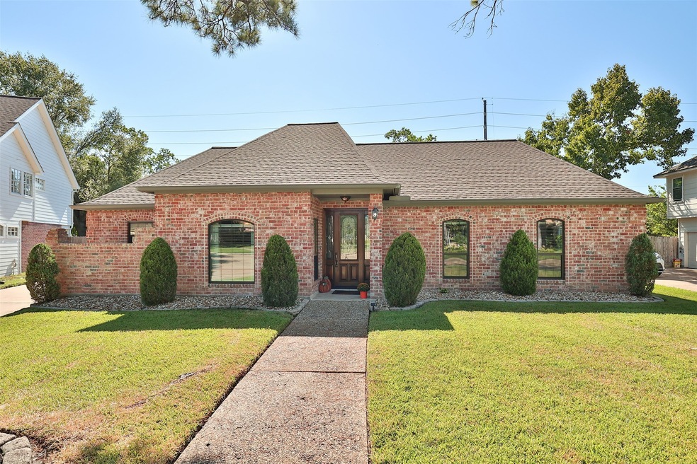 7826 Villa Palms Dr, Houston, TX 77095 - photo 1
