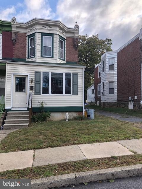 113 Jackson Ave, Darby, PA 19023 - photo 1