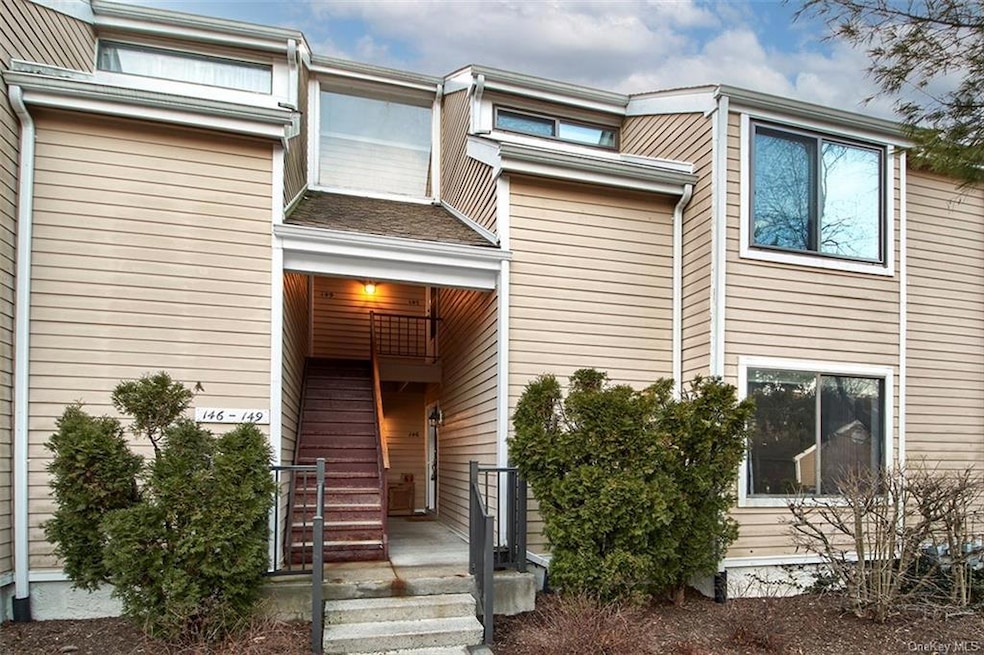 146 Deer Run unit 146, Chappaqua, NY 10514 - photo 1