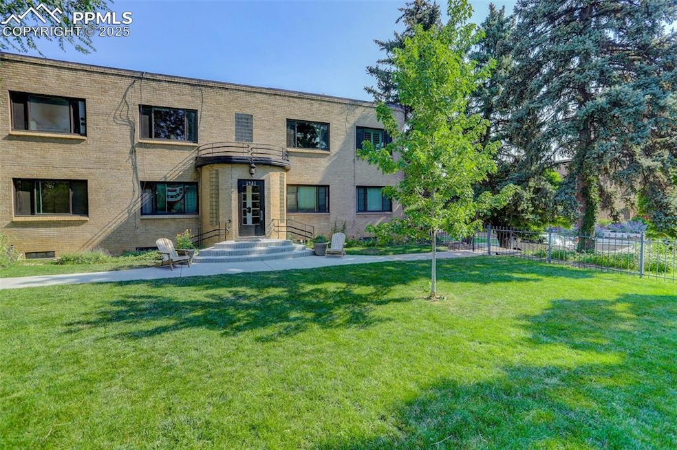 Pending $204,000 • Co-Listing Agent