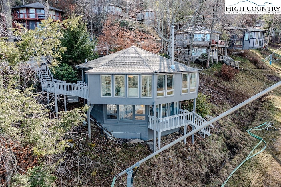 Under Contract $775,000