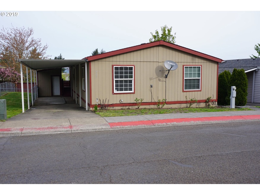 827 SW Livingston Place, Troutdale, OR 97060 - photo 1