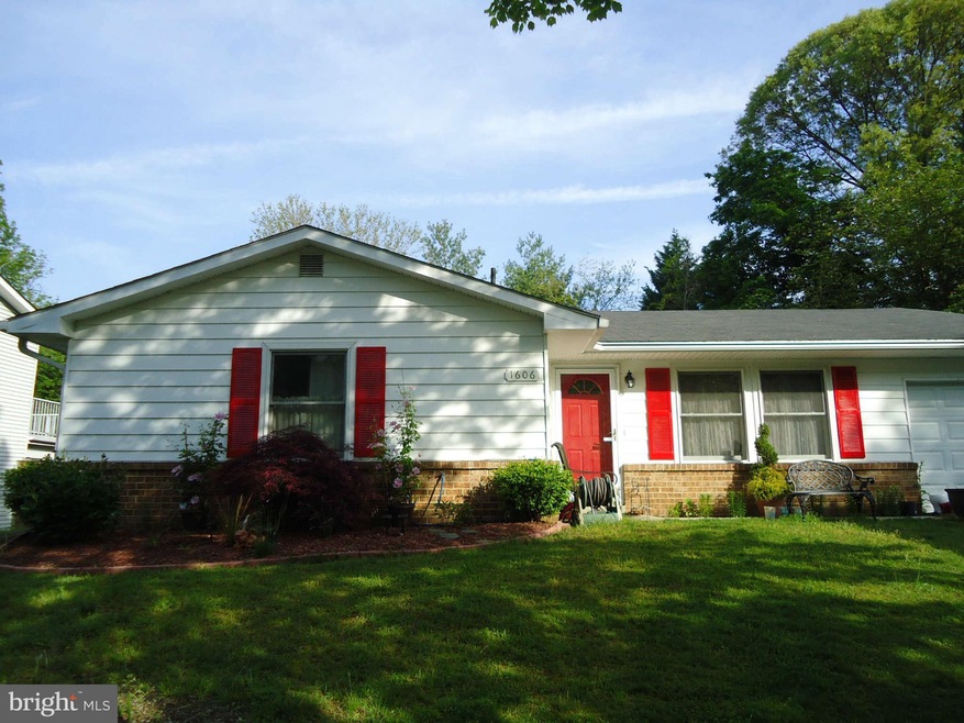 1606 Kent Fort Ln, Crofton, MD 21114 - photo 1