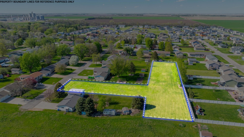 202 Peterson Avenue + Back Lot