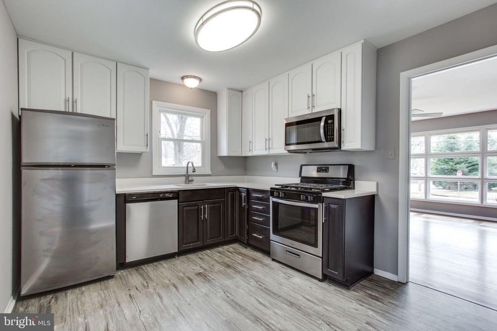 130 Hutton St, Gaithersburg, MD 20877 - photo 1