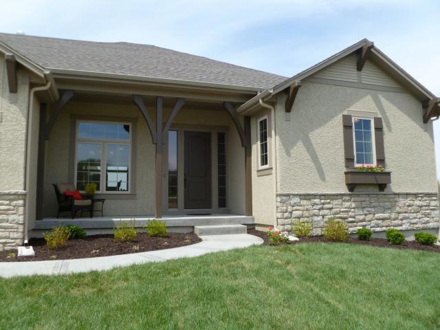 5820 Darnell St, Shawnee, KS 66216 - photo 1