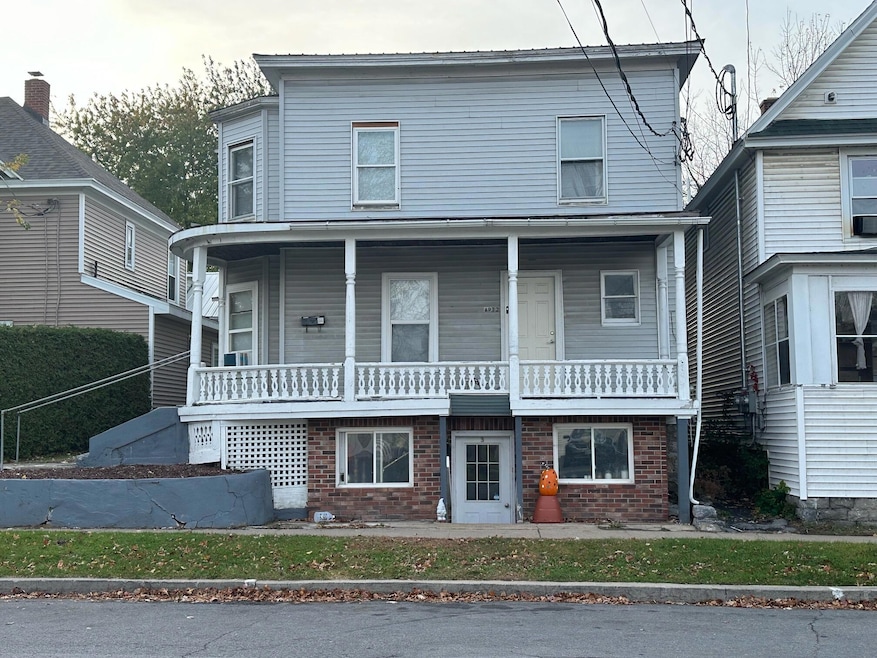 1 Champlain St Front
