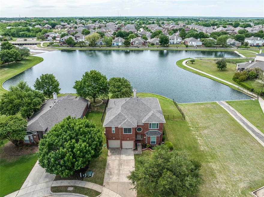 2700 Crater Lake Ln, Denton, TX 76210 - photo 1