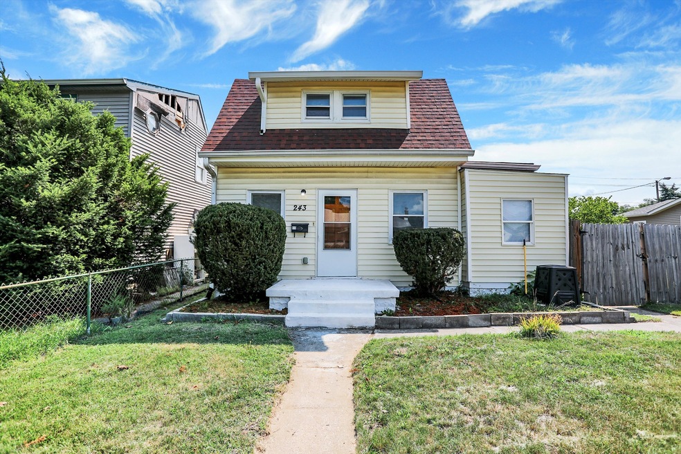 243 N 17th Ave, Beech Grove, IN 46107 - photo 1