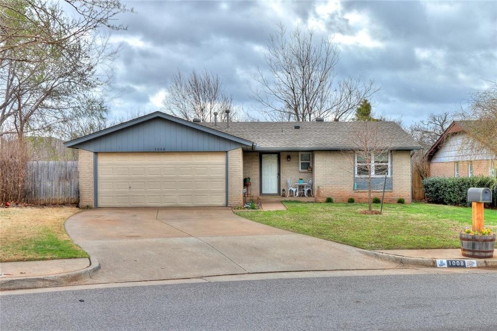 1008 Lapwing Rd, Edmond, OK 73003 - photo 1