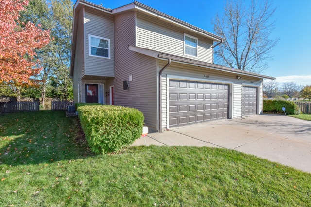 3405 Meadow Crest Cir, Gurnee, IL 60031 - photo 1