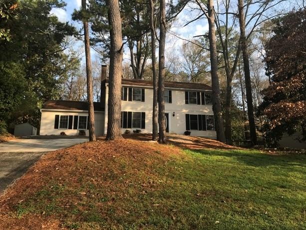 125 N Pond Ct, Roswell, GA 30076 - photo 1