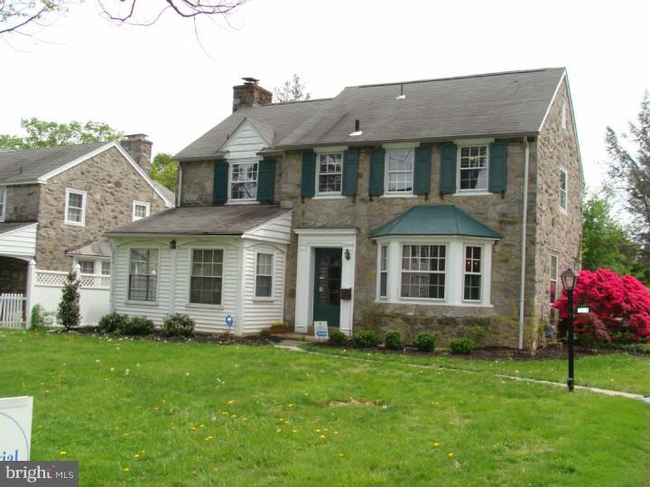 1318 Sussex Rd, Wynnewood, PA 19096 - photo 1