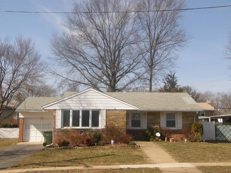 8 Roger Rd, Edison, NJ 08817 - photo 1