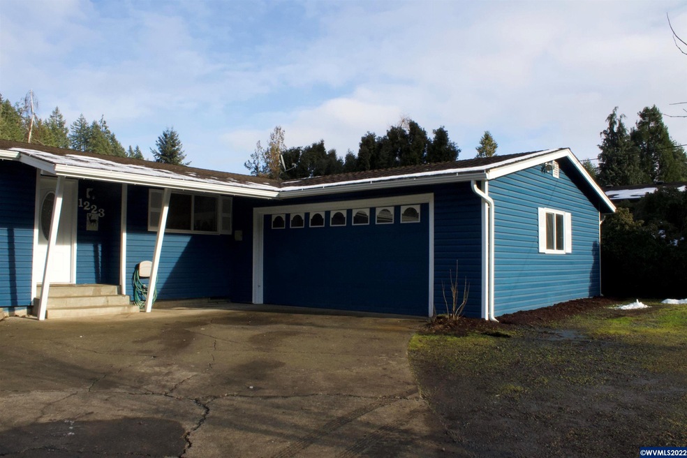 1223 S Water St, Silverton, OR 97381 - photo 1