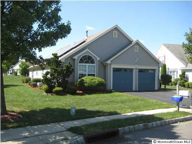 2539 Brenton Ln, Toms River, NJ 08755 - photo 1