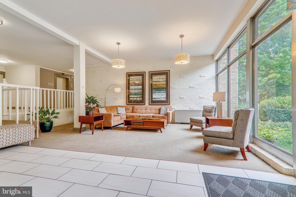 Park Towers Condominium unit 410, Falls Church, VA 22046 - photo 1