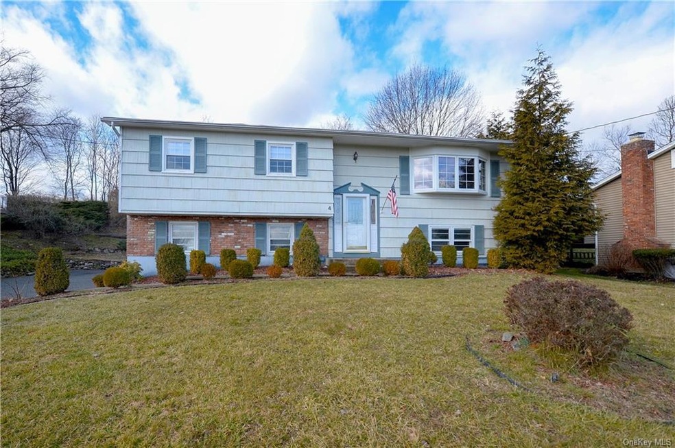 4 Oakwood Ln, Thiells, NY 10984 - photo 1