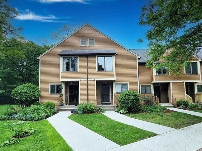 575 Bridge Rd unit 11-2, Northampton, MA 01062 - photo 1