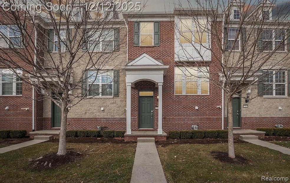 27846 Hopkins Dr, Novi, MI 48377 - photo 1