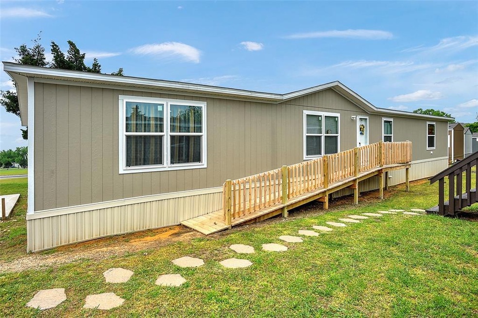 203 Roelke Dr, Knollwood, TX 75092 - photo 1