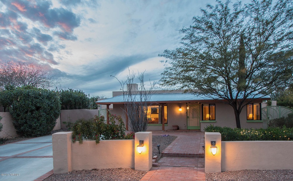 2815 E Pompeii Cir, Tucson, AZ 85716 - photo 1