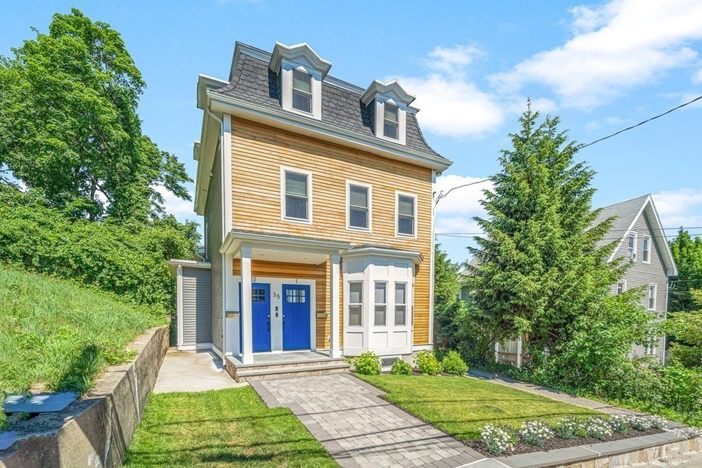 35 Hamlet St unit 1, Somerville, MA 02143 - photo 1