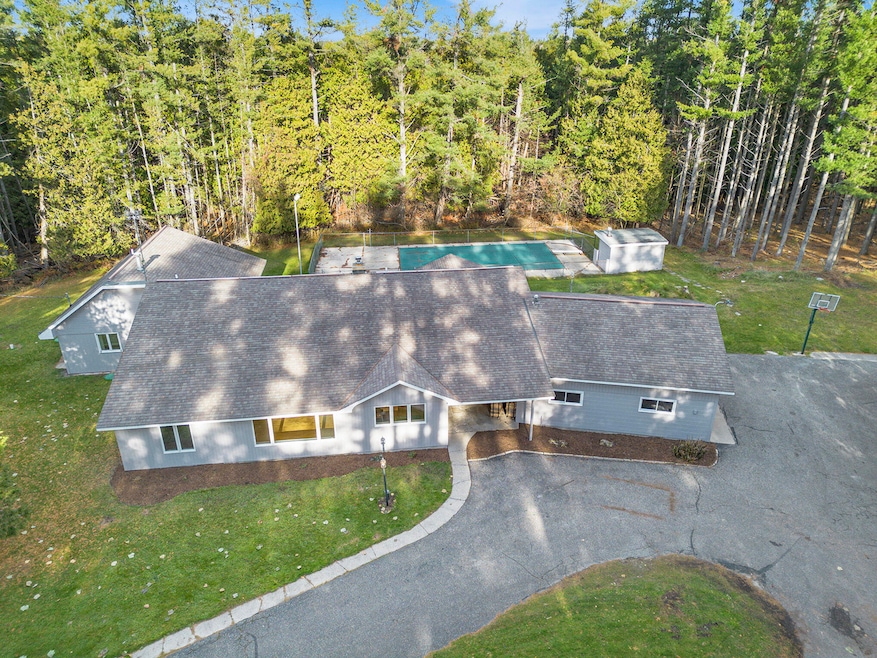 996 Lahaie Rd, Cheboygan, MI 49721 - photo 1