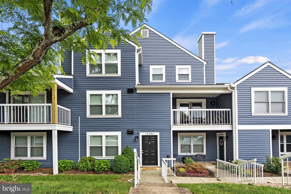 13581 Orchard Dr unit 3581, Clifton, VA 20124 - photo 1