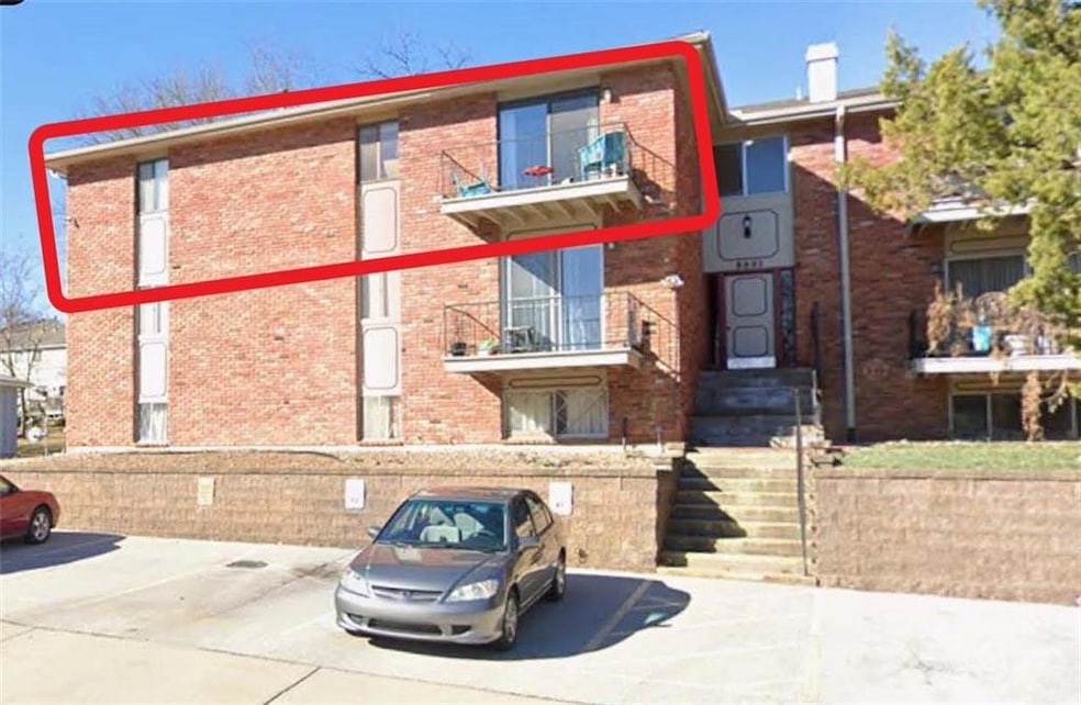 8221 Santa fe Dr unit 10, Overland Park, KS 66204 - photo 1