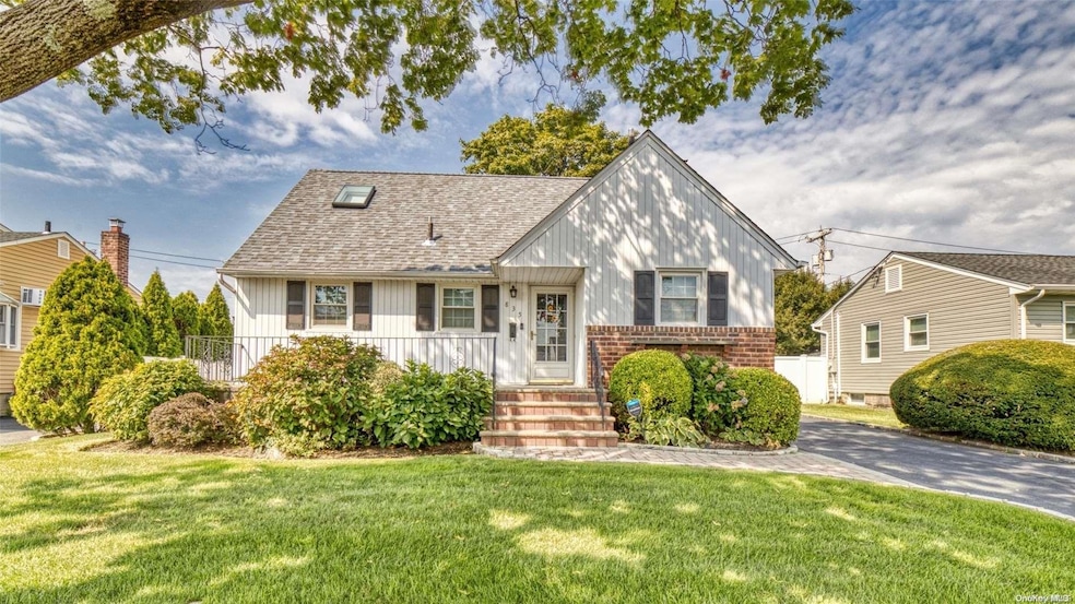 Sold $665,000 • Co-Listing Agent