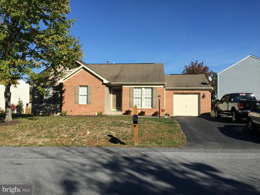 10719 Timothy Dr, Williamsport, MD 21795 - photo 1