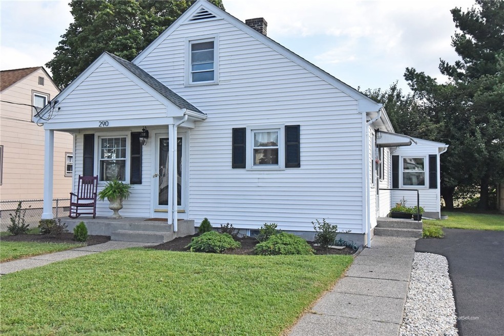 290 Rhode Island Ave, Pawtucket, RI 02860 - photo 1