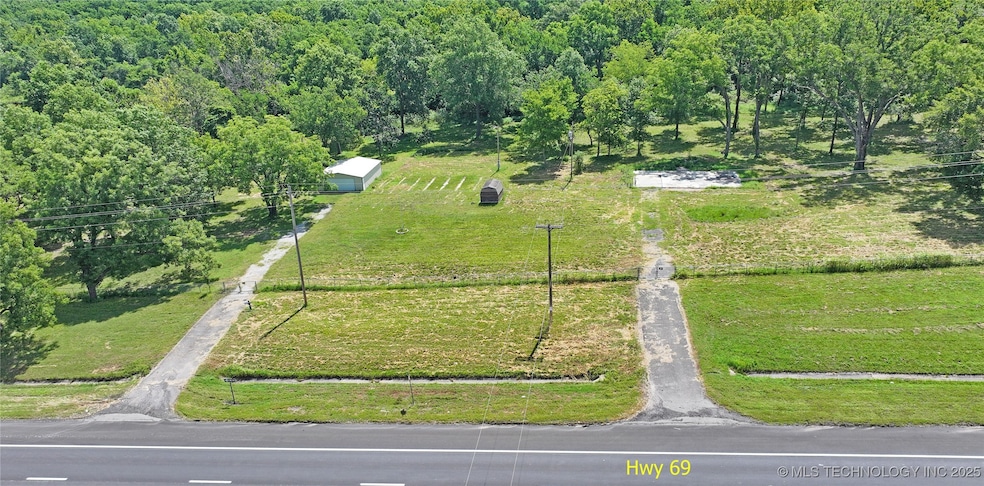 7586 Us Hwy 69, Porter, OK 74454 - photo 1
