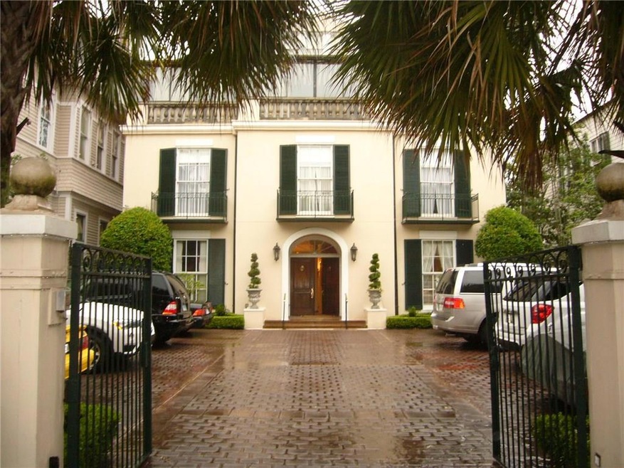 2721 Saint Charles Ave unit 1B, New Orleans, LA 70130 - photo 1