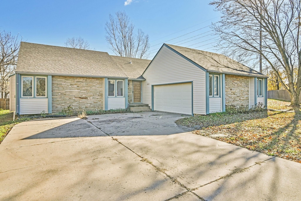 8949 E Blake Ct, Wichita, KS 67207 - photo 1