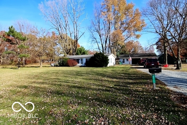 12604 Brooks School Rd, Fishers, IN 46037 - photo 1