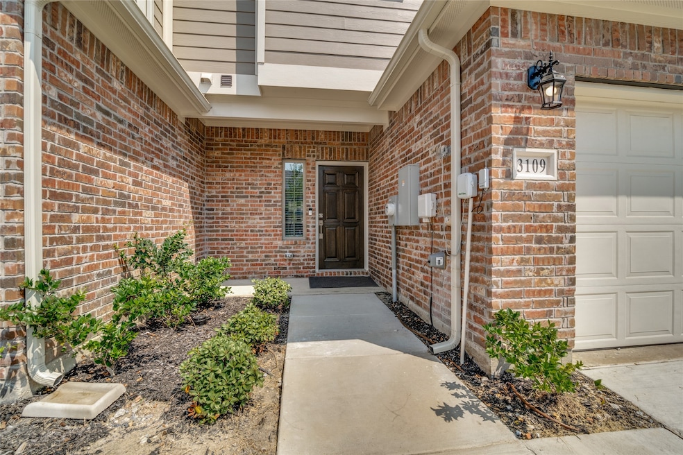 For Rent $2,200/month • Co-Listing Agent